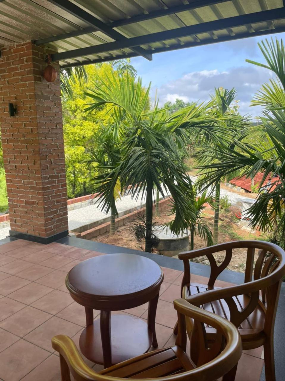 Biranji Aqua Retreat Hotel Chikmagalur Ngoại thất bức ảnh