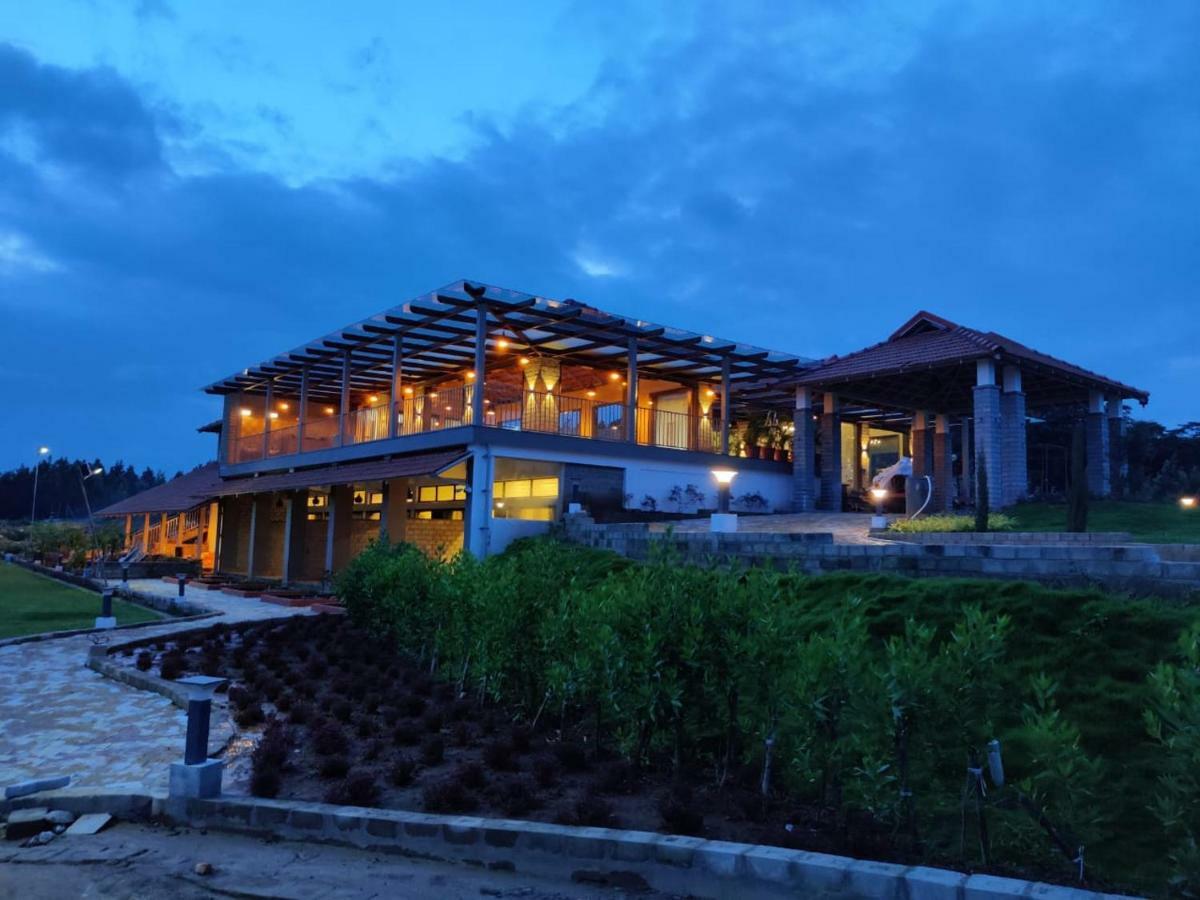 Biranji Aqua Retreat Hotel Chikmagalur Ngoại thất bức ảnh